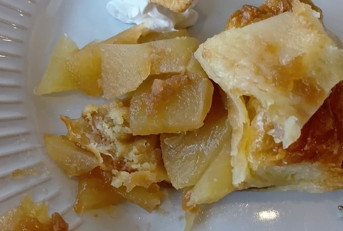 しあわせCafeのアップルパイ